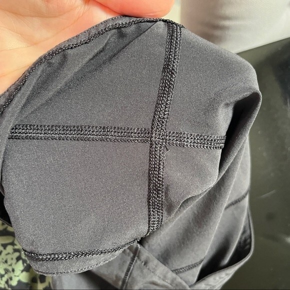 Lululemon Speed Up Short 2.5" Black / Efflorescent Barracks Green Black 2 - Picture 11 of 13